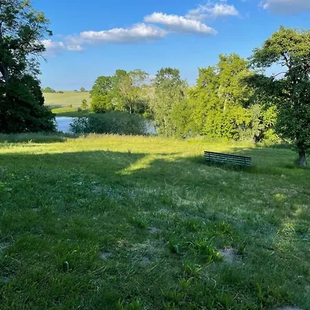 Naturnahes, Neu Eingerichtetes Mit 1 Schlafzimmer * Neu Gaarz
