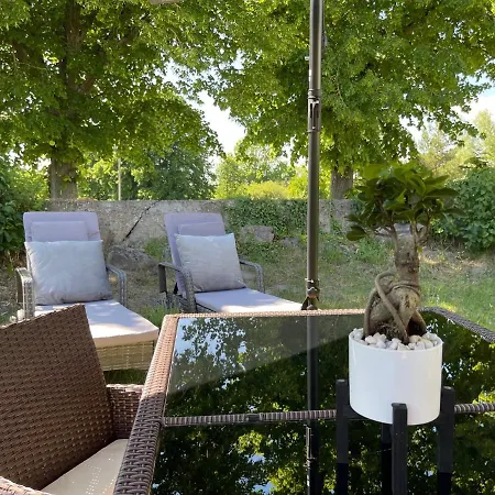 Naturnahes, Neu Eingerichtetes Mit 1 Schlafzimmer Apartment *