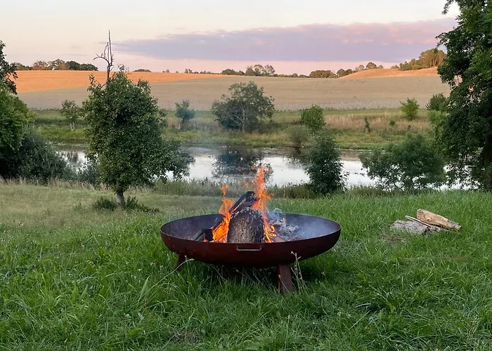 Lägenhet Naturnahes, Neu Eingerichtetes Mit 1 Schlafzimmer